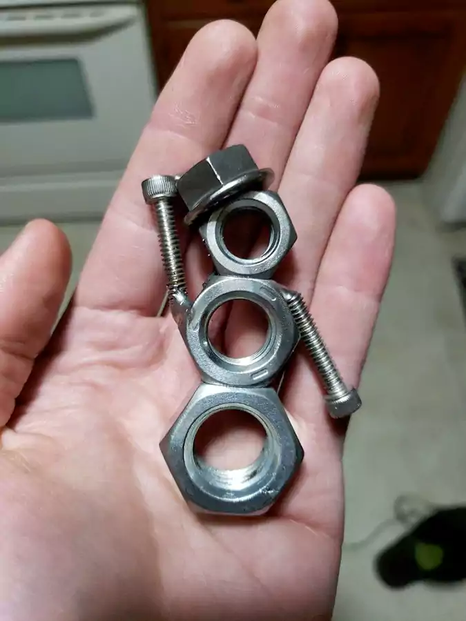 مهره و واشر برند بانی بست پارس